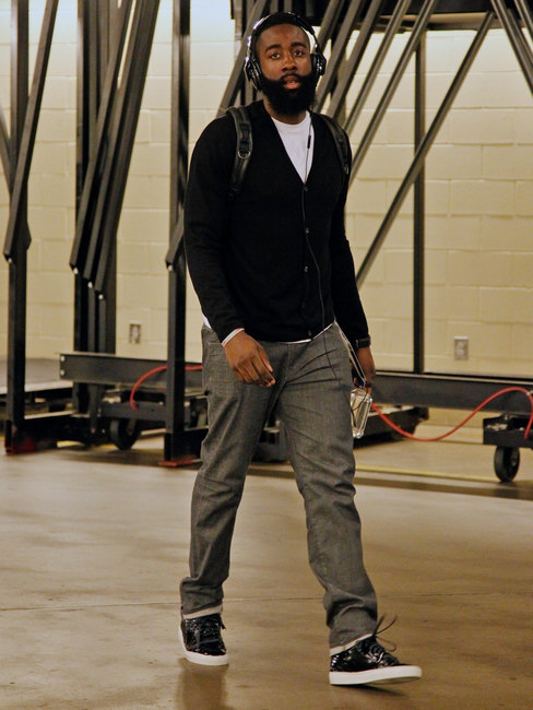 以结构托底 以结构托底